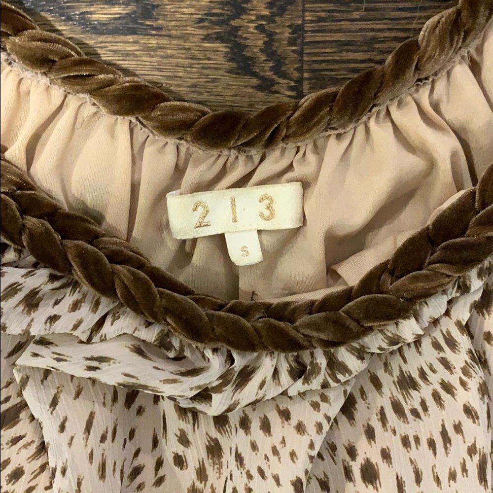 Leopard Top - Picture 2 of 2